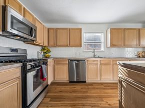 4710 Meadowthorn Court, Friendswood TX 77546