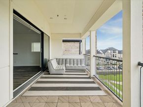 2727 Maxroy Street, Houston TX 77007