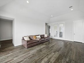 2727 Maxroy Street, Houston TX 77007