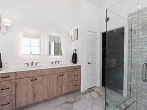 2532 Ohsfeldt Street, Houston TX 77008