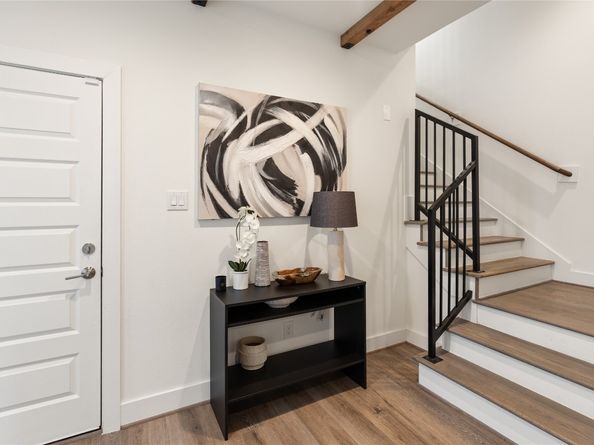 2532 Ohsfeldt Street, Houston TX 77008