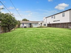 4629 Valerie, Bellaire TX 77401