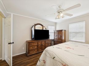 4629 Valerie, Bellaire TX 77401