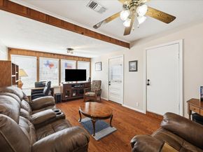 4629 Valerie, Bellaire TX 77401