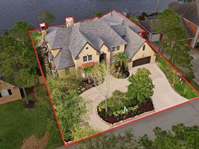 27 Pleasure Cove Drive, The Woodlands TX 77381