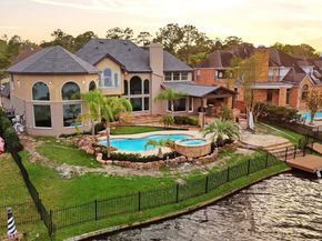 27 Pleasure Cove Drive, The Woodlands TX 77381