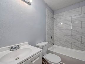 5431 Willow Glen Drive, Houston TX 77033