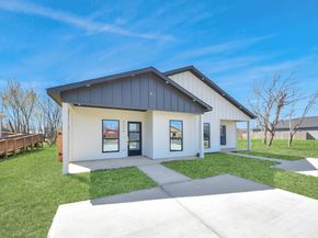 9826 Nedwald Street, Houston TX 77029