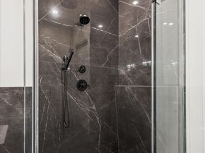 1711 Allen Parkway 1903, Houston TX 77019