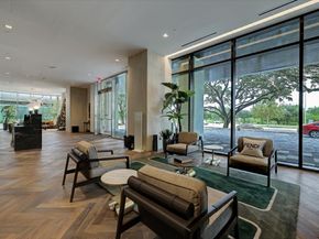 1711 Allen Parkway 1903, Houston TX 77019