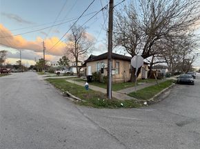 7304 Avenue F, Houston TX 77011