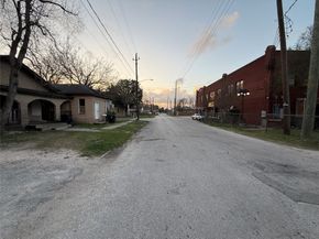 7304 Avenue F, Houston TX 77011