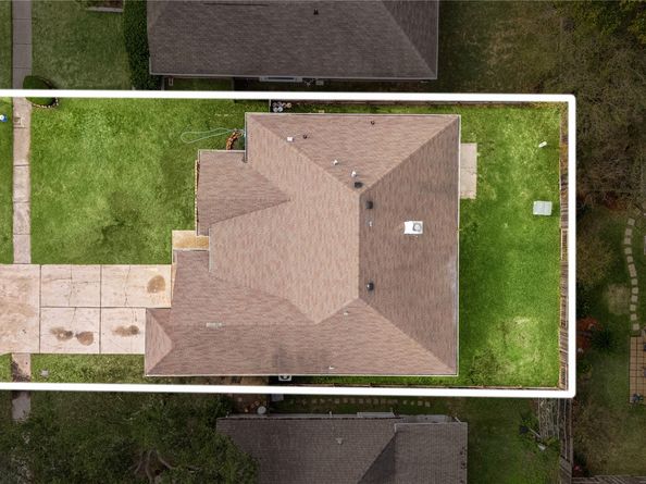 13735 Sablegarden Lane, Houston TX 77014