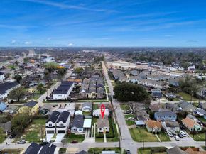127 Amundsen Street, Houston TX 77009