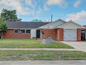 614 Gilpin Street, Houston TX 77034