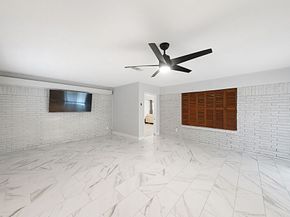 614 Gilpin Street, Houston TX 77034