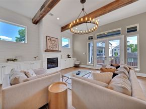 1102 Wynnwood Lane, Houston TX 77008
