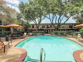 3224 Timmons Lane 108, Houston TX 77027