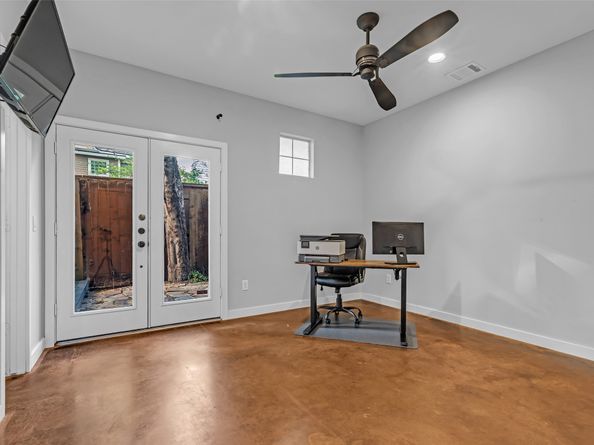 2404 Fairview Street C, Houston TX 77006