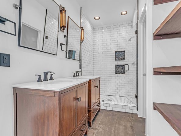 2404 Fairview Street C, Houston TX 77006