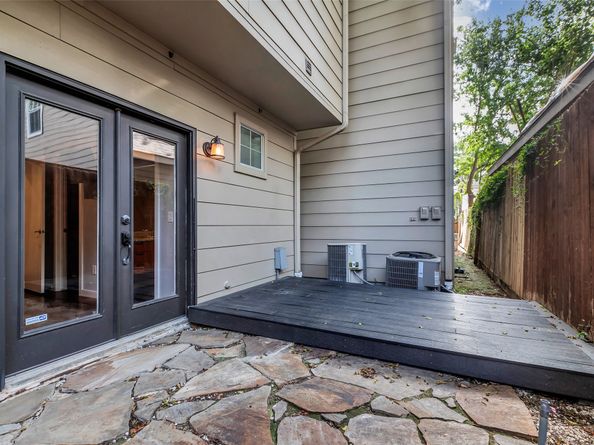 2404 Fairview Street C, Houston TX 77006