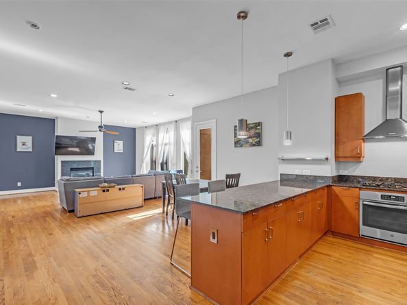 2404 Fairview Street C, Houston TX 77006