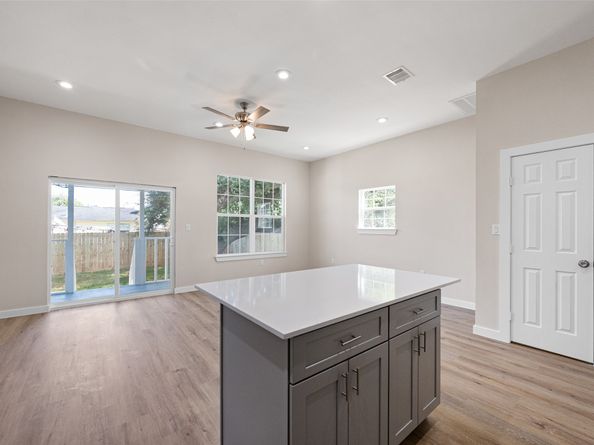 9409 Clinton Drive, Houston TX 77029
