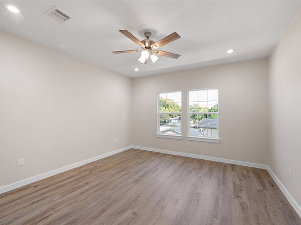 9409 Clinton Drive, Houston TX 77029