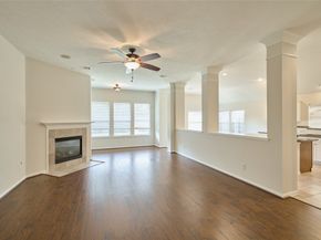 2715 Kingsbury Park Lane, Spring TX 77386