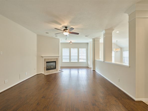 2715 Kingsbury Park Lane, Spring TX 77386