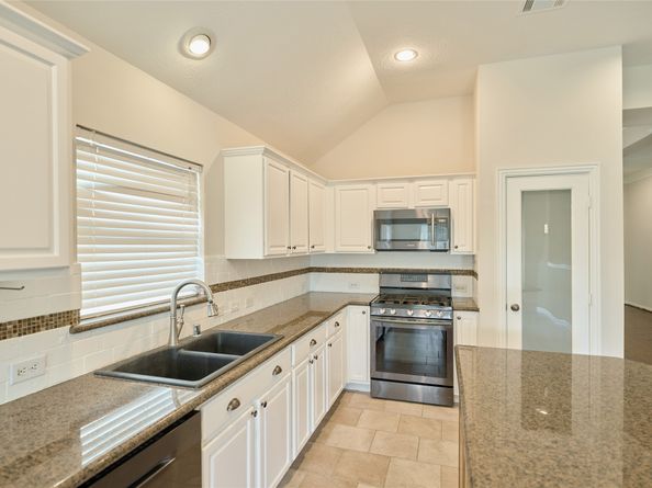 2715 Kingsbury Park Lane, Spring TX 77386