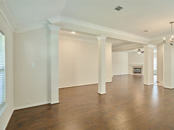 2715 Kingsbury Park Lane, Spring TX 77386