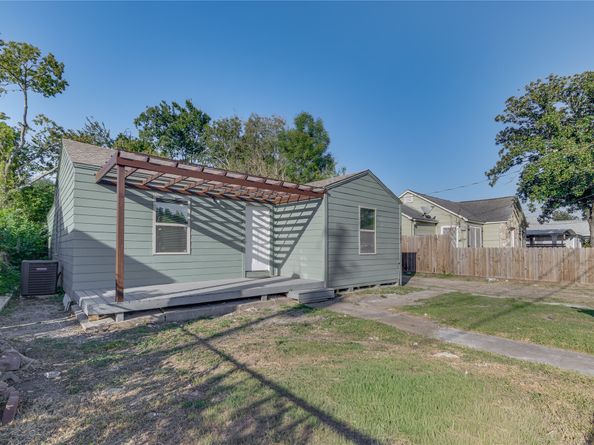 6603 Victoria Street, Houston TX 77020