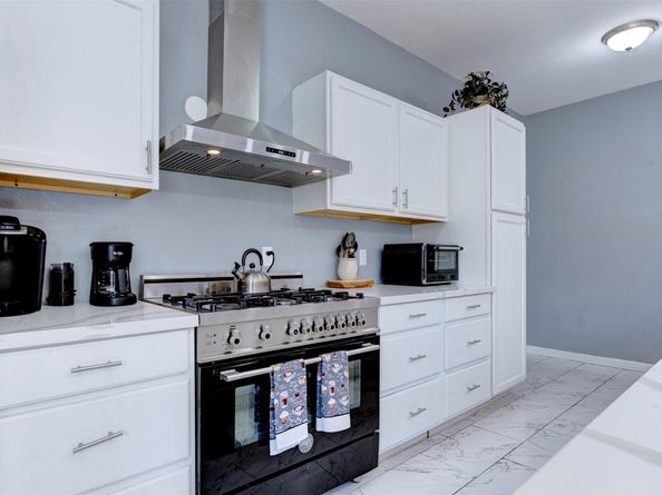 301 Tabor Street, Houston TX 77009