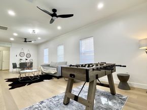 301 Tabor Street, Houston TX 77009