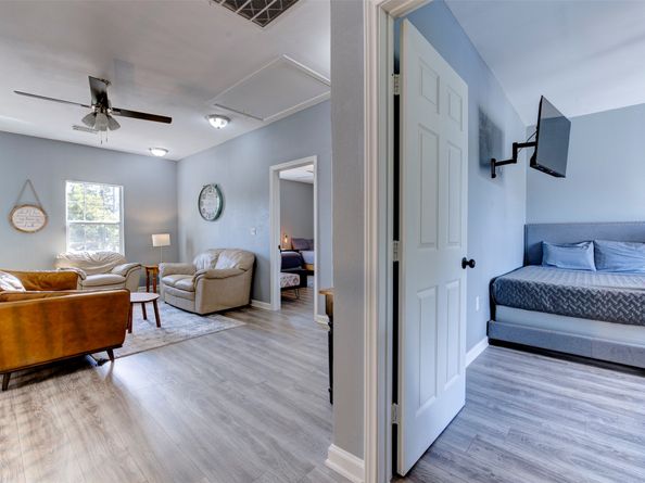 301 Tabor Street, Houston TX 77009