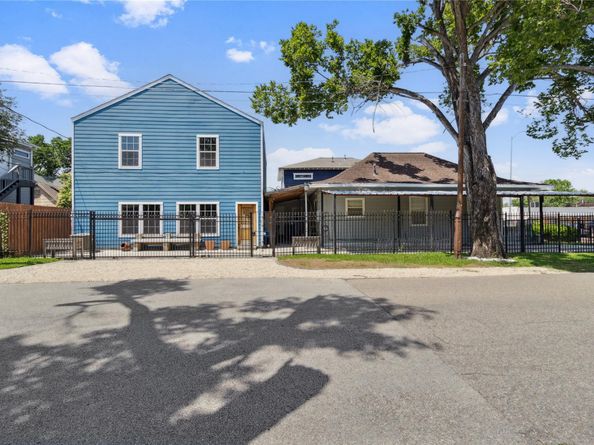 301 Tabor Street, Houston TX 77009