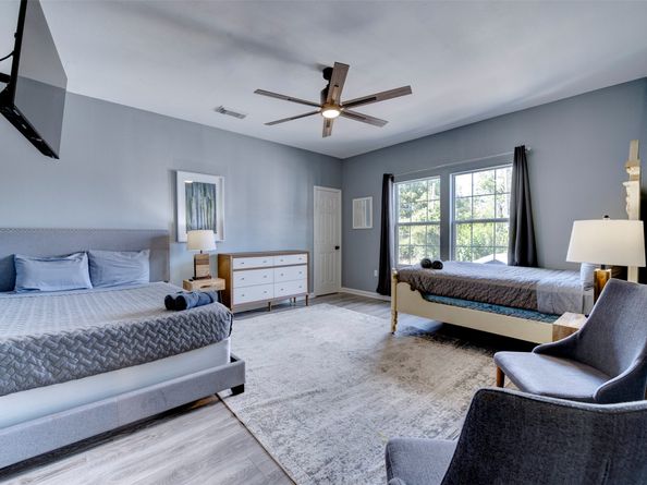 301 Tabor Street, Houston TX 77009