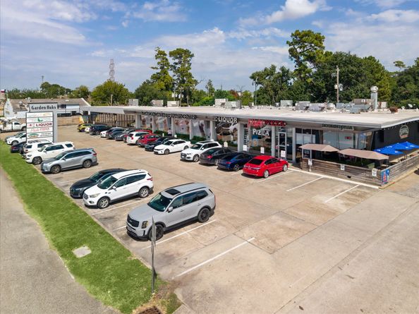 1046 Gardenia Drive, Houston TX 77018