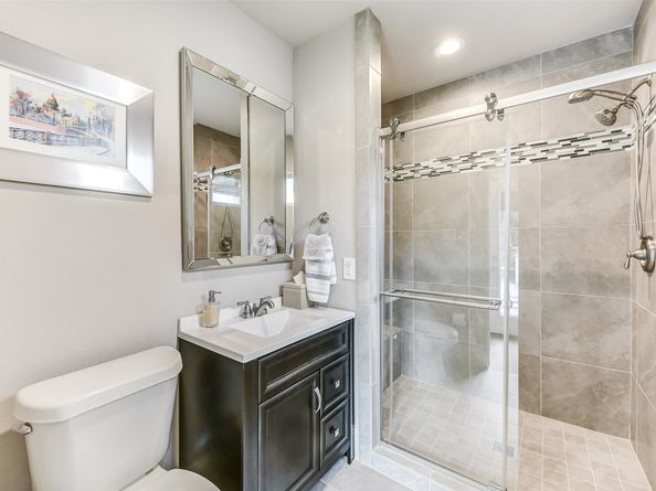 7 Yellowstar Court, Tomball TX 77375