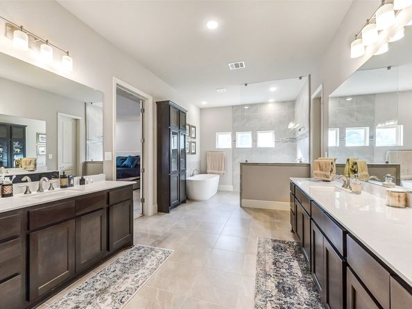 7 Yellowstar Court, Tomball TX 77375