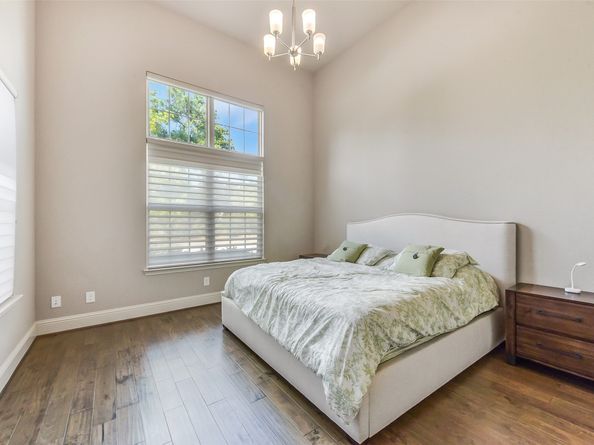 7 Yellowstar Court, Tomball TX 77375