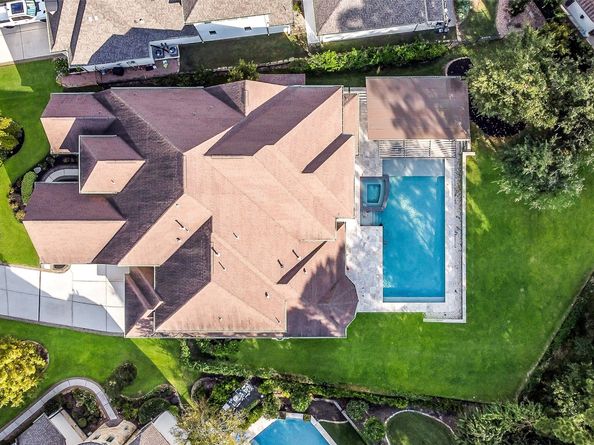 7 Yellowstar Court, Tomball TX 77375