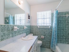814 Hurley Street, Houston TX 77022