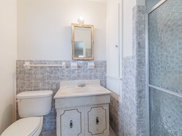 814 Hurley Street, Houston TX 77022