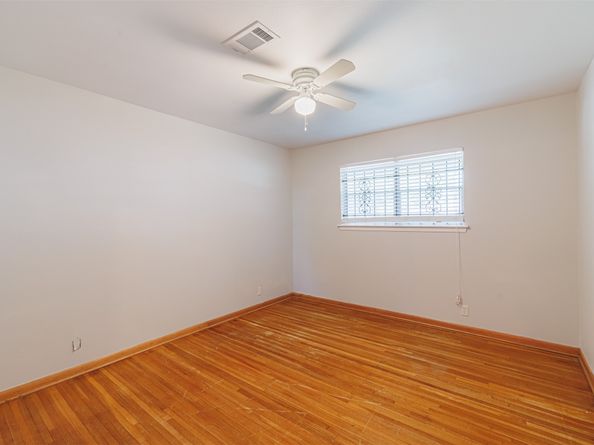 814 Hurley Street, Houston TX 77022