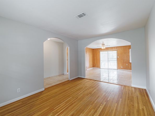 814 Hurley Street, Houston TX 77022