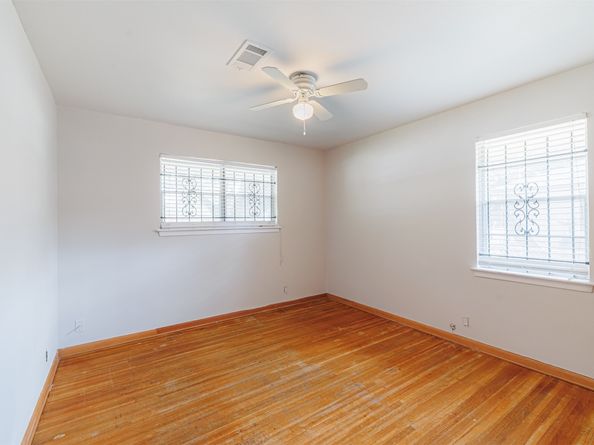 814 Hurley Street, Houston TX 77022