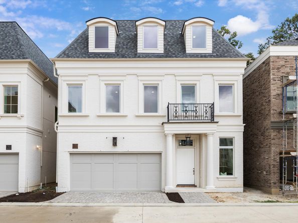 10 Wentworth Square Avenue, Houston TX 77027