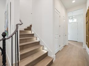 10 Wentworth Square Avenue, Houston TX 77027
